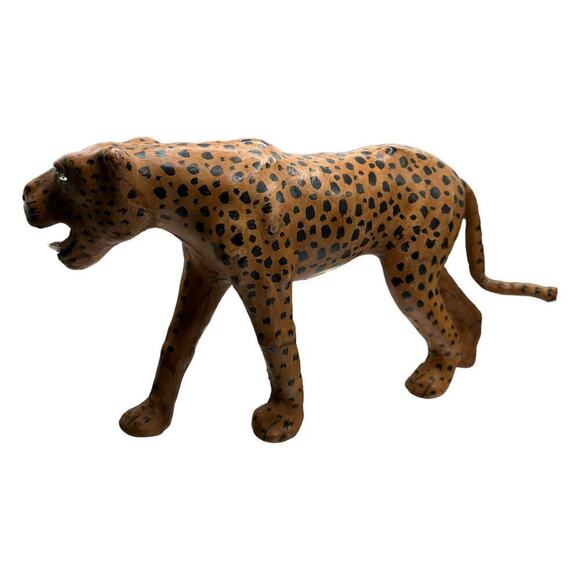 Mid-century 1970s Vintage African Leather Wrapped Hand Painted Leopard Statue - Picture 4 of 7